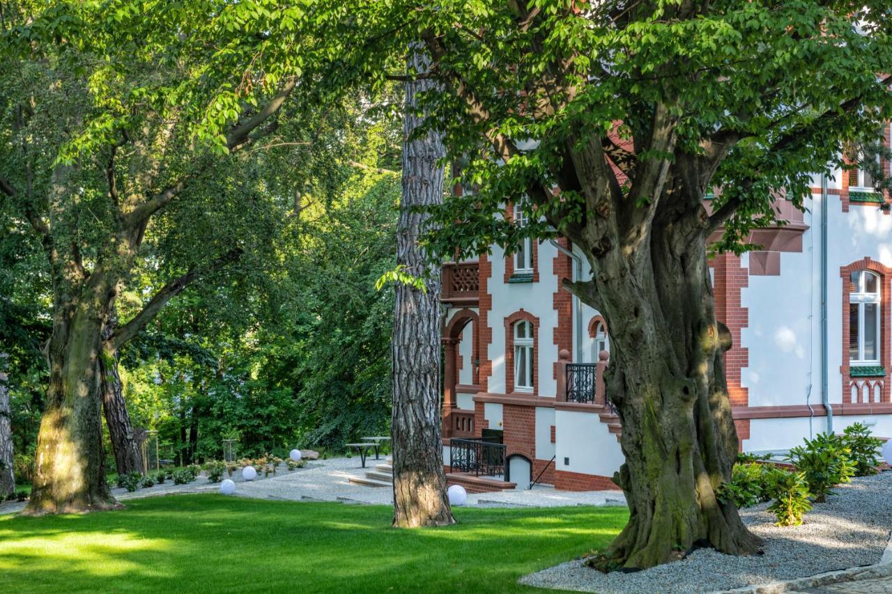 Hotel Villam Bielawa  Bagian luar foto