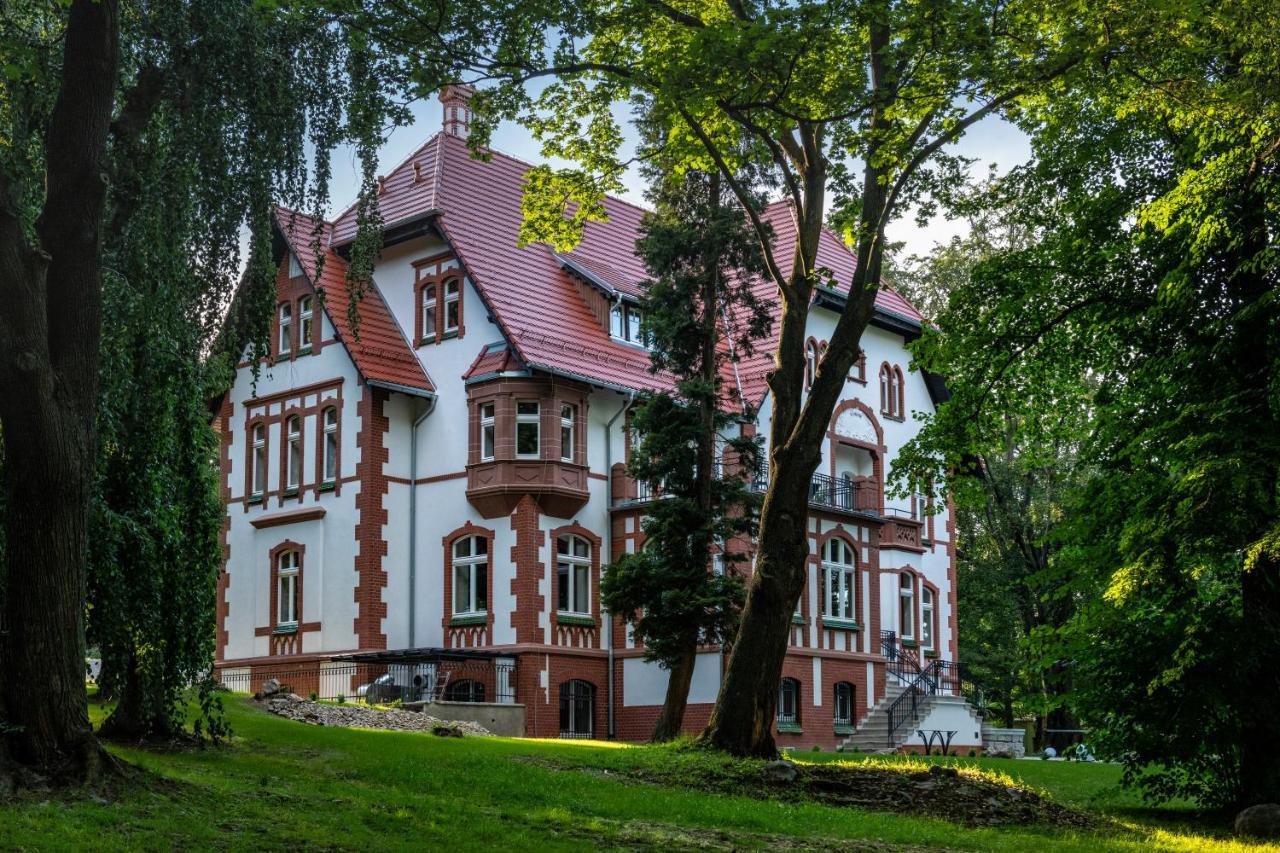 Hotel Villam Bielawa  Bagian luar foto