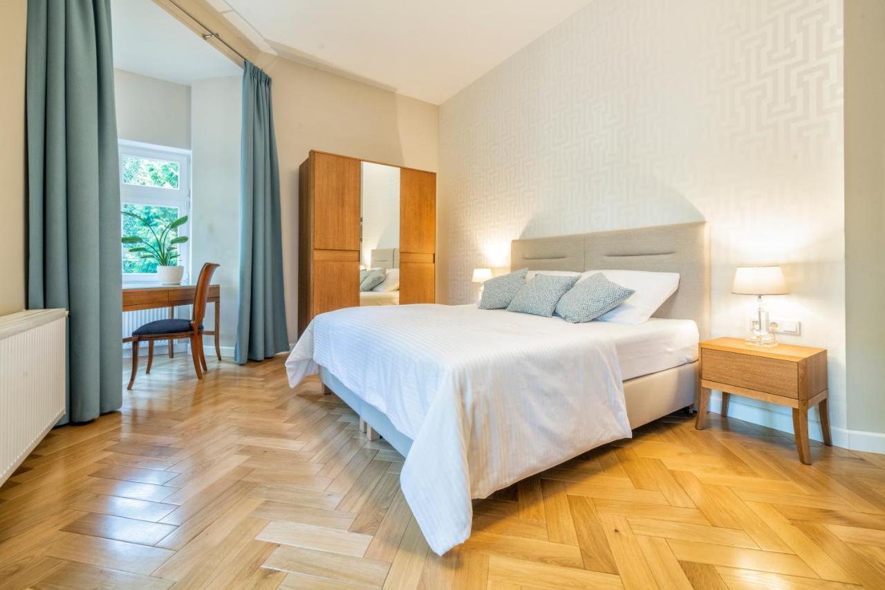 Hotel Villam Bielawa  Bagian luar foto