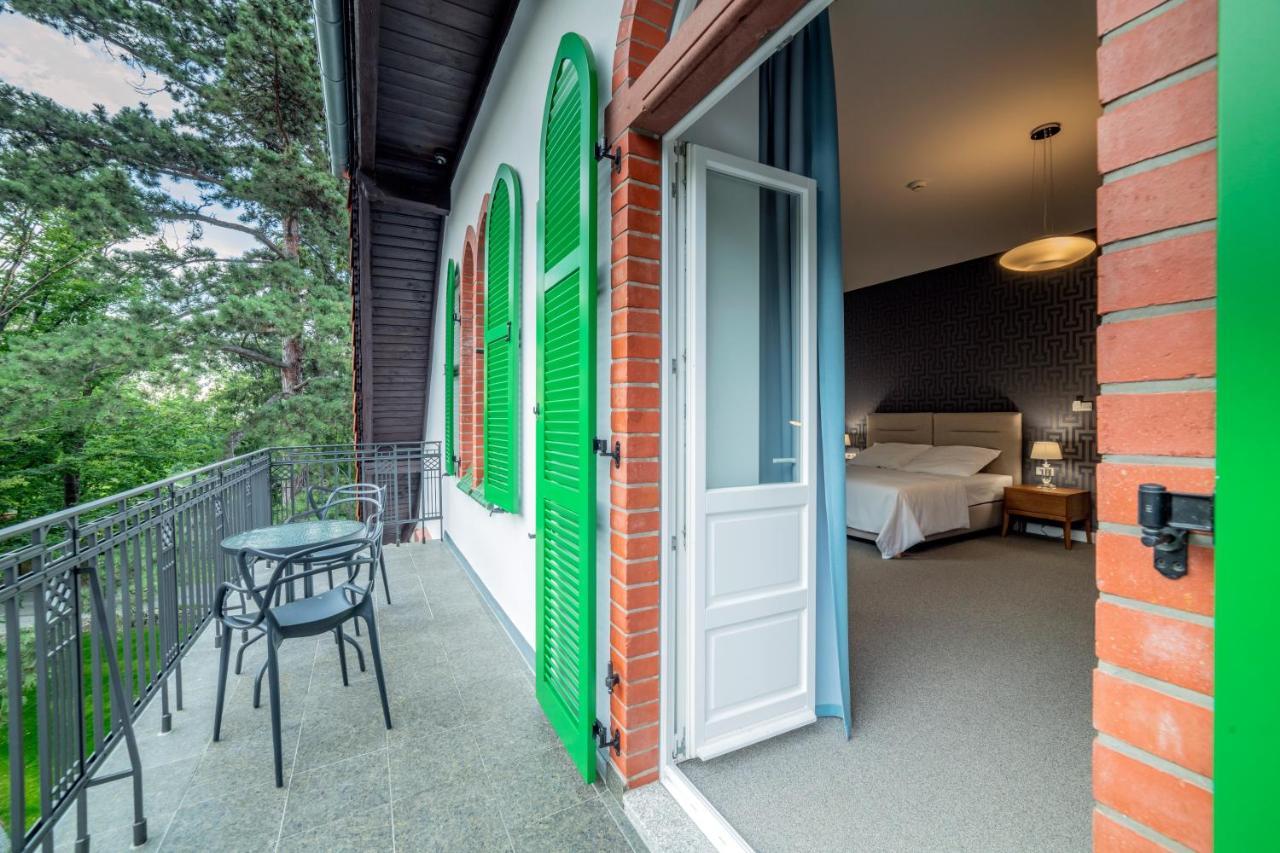 Hotel Villam Bielawa  Bagian luar foto