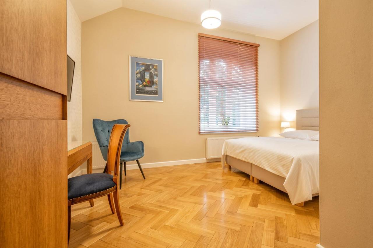 Hotel Villam Bielawa  Bagian luar foto