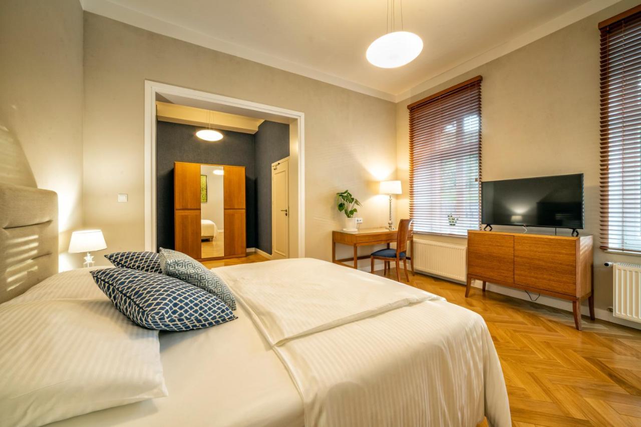 Hotel Villam Bielawa  Bagian luar foto